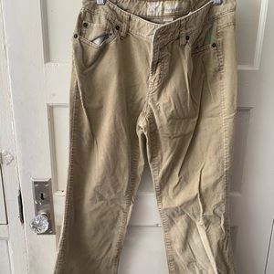 Low waisted corduroy pant